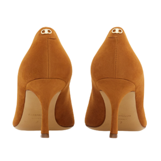 Salvatore Ferragamo - Elydea Pump Shoe in Natural
