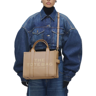 Marc Jacobs - The Leather Medium Tote Bag in Camel
