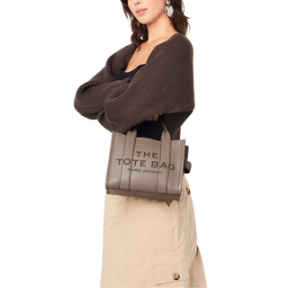 Marc Jacobs - The Leather Small Tote Bag in Cement